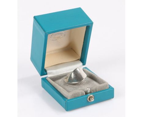 Georg Jensen ring, sterling silver, (no 148), housed in a Georg Jensen case
