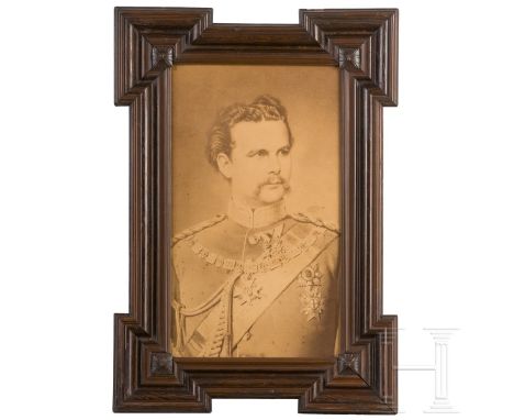 Portrait König Ludwigs II., mit Besitzeretikett von Prinzessin Alfons  Lithografie, wohl nach einer Fotografie entstanden, au