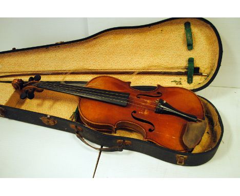 Violin, full size stamped Wilhelm Nurnberger Monrua 17, small crack with bow and hard case