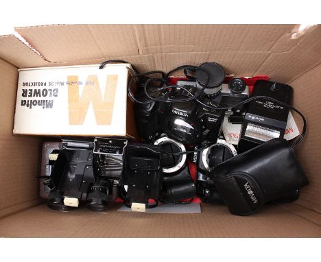 A Selection of Minolta Equipment, including Minolta Autochanger, Dynax 500si and more (a lot)