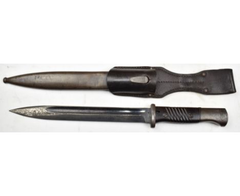 German 84/98 pattern bayonet stamped H1 ASW and 201 to ricasso, with 25cm fullered blade, scabbard and frog. PLEASE NOTE ALL 