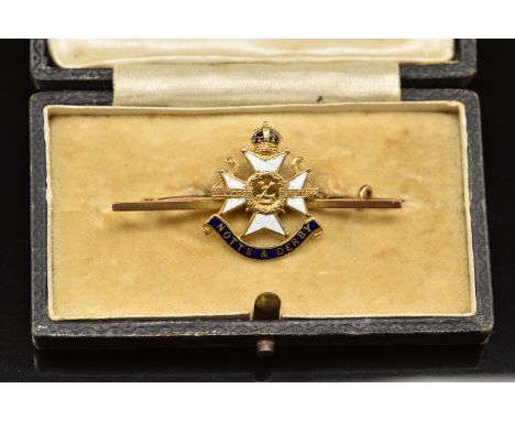 Notts and Derby Sherwood Foresters Regiment 9ct gold, enamel and metal sweetheart brooch by Graves &amp; Co Dublin, in box, 2