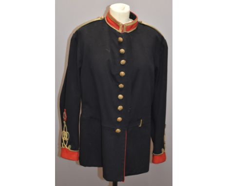 British Army tunic with General Service buttons and WO2 rank badge, size small, attributed to Sgt Major Fred Hancock