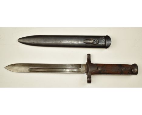 Italian 1938 pattern Mannlicher Carcano bayonet with modified crossguard, wooden grips, 18cm fullered blade and scabbard.&nbs