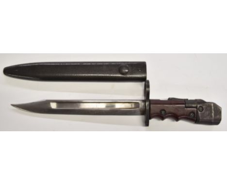 British knife bayonet Number 7 Mk 1 with swivel pommel, 20cm fullered blade and scabbard. PLEASE NOTE ALL BLADED ITEMS ARE SU