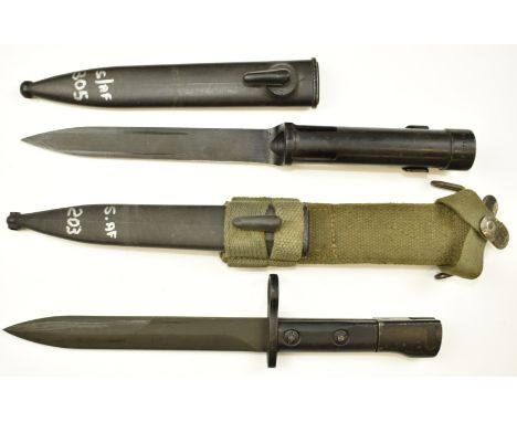 Two South African bayonets comprising RI S8, stamped 297359 to muzzle ring, with 16cm concave blade and scabbard and SI Uzi s