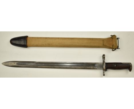 Argentinian socket bayonet to fit FN rifle, with 17cm blade and scabbard with belt attachment. PLEASE NOTE ALL BLADED ITEMS A