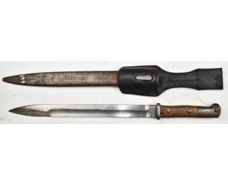 German 1898 pattern export model bayonet stamped Samson Werk to ricasso, with 31.5cm fullered blade, scabbard and frog. PLEAS