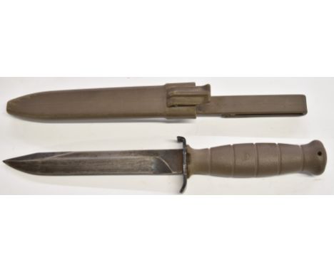 Glock 78 pattern bayonet / survival knife with 16cm blade and scabbard.&nbsp;PLEASE NOTE ALL BLADED ITEMS ARE SUBJECT TO OVER