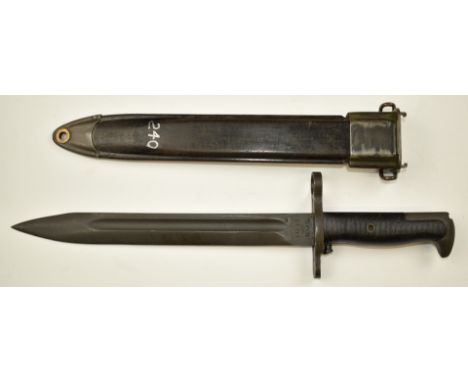 American WW2 M1 knife bayonet for the Garand rifle, with 25cm blade and UFH US to ricasso, with scabbard.&nbsp;PLEASE NOTE AL