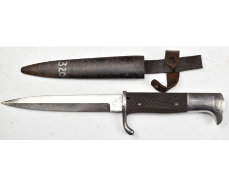 German WW2 Third Reich trench knife bayonet with Eickhorn maker's mark to ricasso, a 16.5cm blade, scabbard and belt loop.&nb