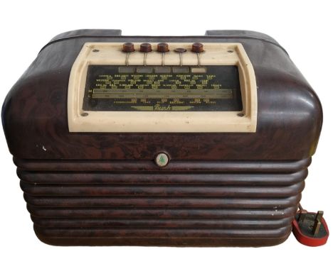 Vintage Bakalite BUSH Type DAC 10 Valve Radio - Powers Up