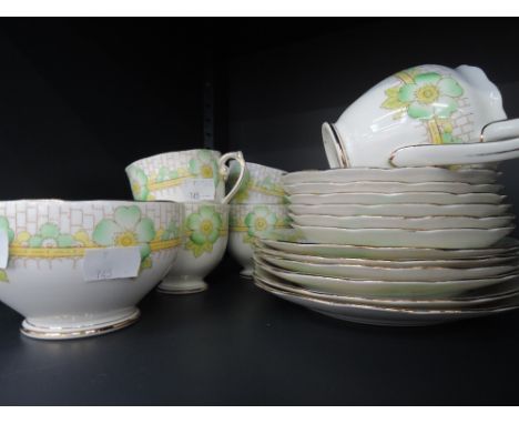 A Roslyn china tea service, Rosea pettern
