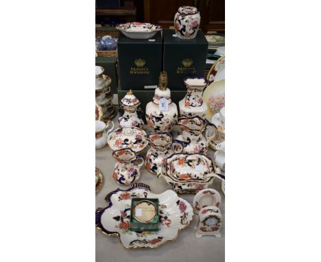 Mason's Ironstone Mandalay including table lamp, jugs, tureen and cover, vase and cover, shaped dish, ginger jar and cover, d