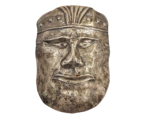 Modern Guild of Hull Silversmiths silver repousse mask, hallmarked J & K R, Birmingham 1992, also marked with the three crown