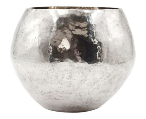 Modern Guild of Hull Silversmiths silver spot hammered bowl of spherical form, hallmarked J & K R, Birmingham 1990, also mark