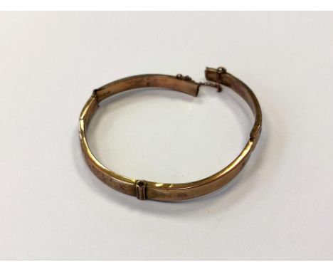 A 9ct gold bangle (damages) CONDITION REPORT: 8.1g