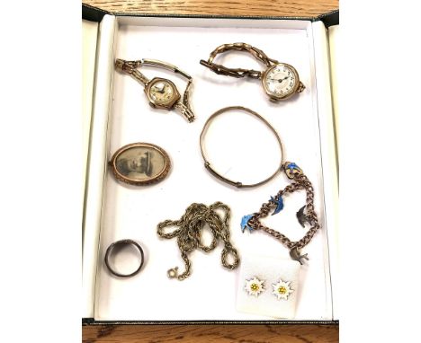 A small quantity of antique and later jewellery comprising gold plated charm bracelet with silver and enamel swallow charms, 