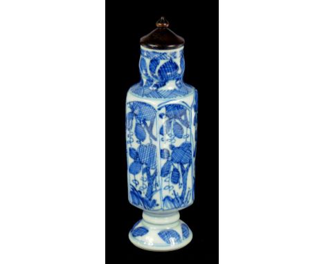 A CHINESE BLUE AND WHITE HEXAGONAL JAR, KANGXI painted with panels of hatched leaves, 12.5cm h, painted artemesia leaf, Holtz