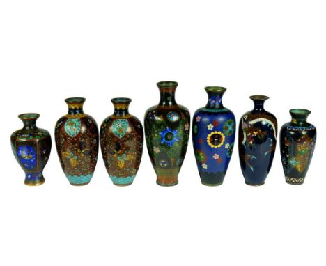 FIVE AND A PAIR OF JAPANESE CLOISONNÉ ENAMEL VASES, MEIJI  14.5-21.5cm h ++ As a lot in fine condition 