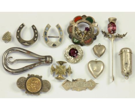 MISCELLANEOUS VICTORIAN AND EARLY 20TH CENTURY SILVER BROOCHES, A STEEL BOW BUTTON HOOK, ETC