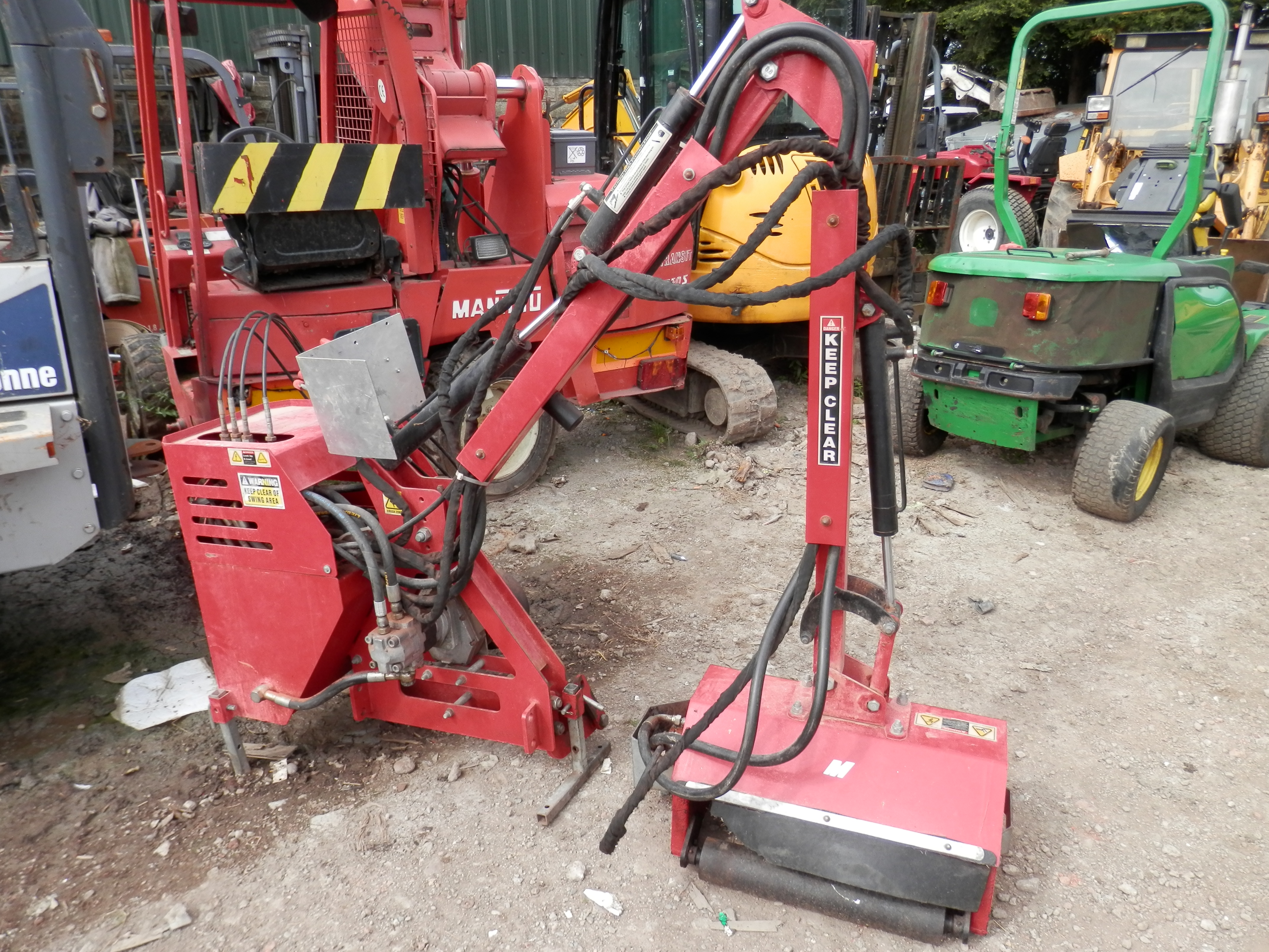 DS AM60 COMPACT TRACTOR HEDGE CUTTER ATTACHMENT. HEDGE CUTTER ATTACHMENT FOR COMPACT TRACTO DS AM60 COMPACT TRACTOR HEDGE CUTTER ATTACHMENT. HEDGE CUTTER ATTACHMENT FOR COMPACT TRACTO
