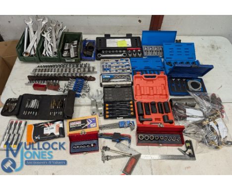 Quantity of Assorted Hand Tools - incl brake disc digital gauge, air hammer drift set / extra-long, impact trx-star key set 8