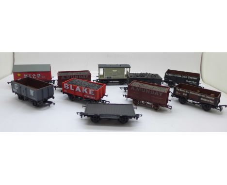 Ten Airfix, Dapol and Grafar OO gauge railway wagons 