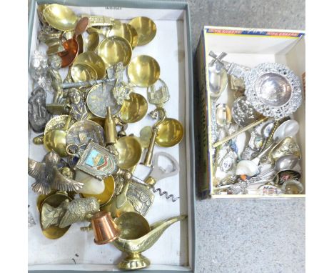 Collectors spoons, brass caddy spoons etc. 