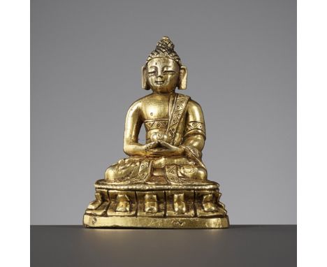 A VERY FINE GILT-BRONZE MINIATURE FIGURE OF BHAISAJYAGURU, QIANLONG PERIOD 乾隆時期微型銅鎏金藥師佛Expert's note: Most miniature figures 