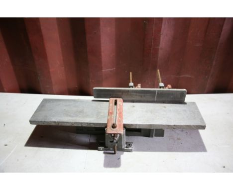 A CAST ALUMINIUM UNBRANDED BENCH JOINTING ATTACHMENT, belt driven, 26in long bed, 6in width cut, width right angle fence and 