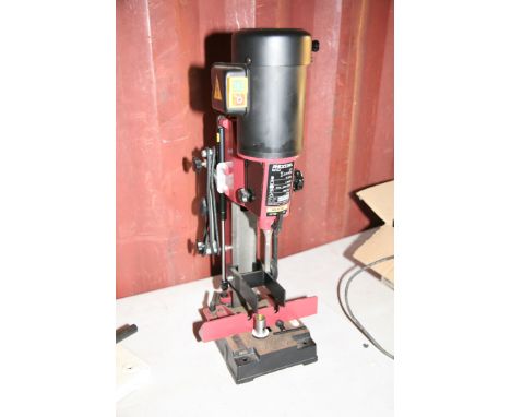 A REXON SM-16A BENCH MORTICER with 3/8in chisel fitted, a spare colllet and a chuck key (untested)