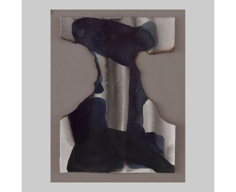  206 - - Ali Kaaf. Untitled. 2018. Tusche und Ausbrennungen auf Papier. 38 x 28 cm.  Kaafs Werk ist mit Tusche auf Papier gem