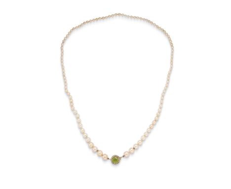  A natural pearl necklace with a peridot and diamond clasp  Composed of a single-strand of graduated 3.1-7.8mm pearls, the cl