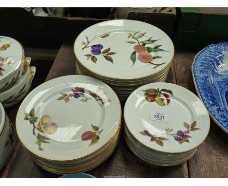 A quantity of Royal Worcester 'Evesham' dinner, side and tea plates.