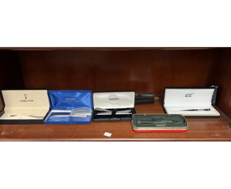 Aurora rollerball pens together a Delta pen, parts of a MontBlanc pen etc 