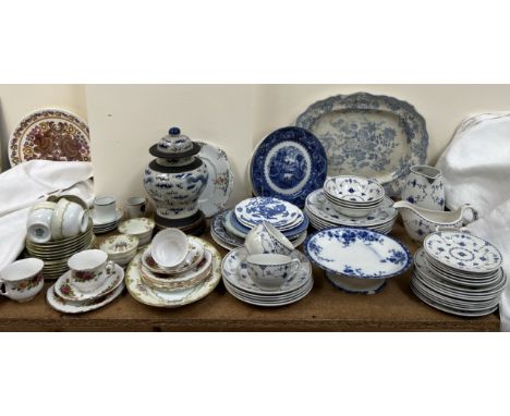 A Noritake part tea service together with a blue and white part tea set, blue and white Asiatic Pheasant pattern plate, Chine