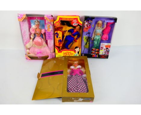 Mattel - Barbie - Mulan - Three boxed Barbie dolls with a Disney / Mattel 'Mulan' dolls. Barbie dolls include Barbie 17646 'R
