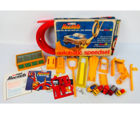 Corgi - A boxed Corgi Rockets Autobatic Speedset  with some unboxed cars. The set is unchecked for completeness, it does have