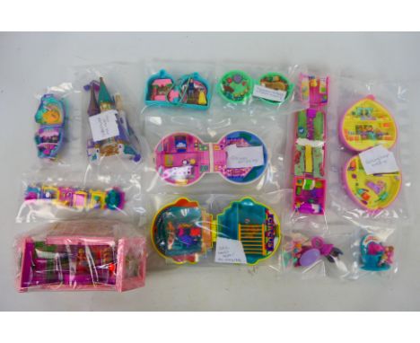 Polly Pocket - Bluebird - An unboxed collection of 12 vintage Polly Pocket / Disney Playsets. Lot includes a 1999 Polly Pocke
