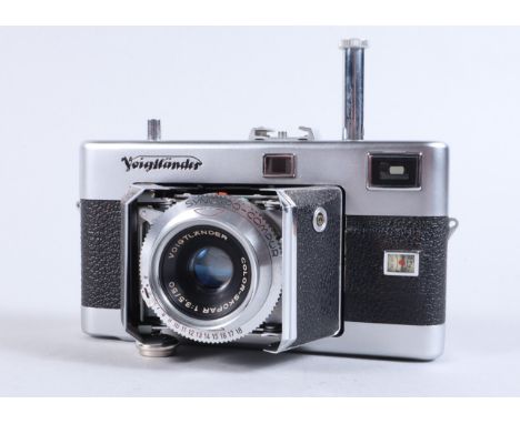 A Voigtländer Vitessa N Randefider Camera, shutter very sluggish on slow speeds, viewfinder clear, rangefinder working, body 