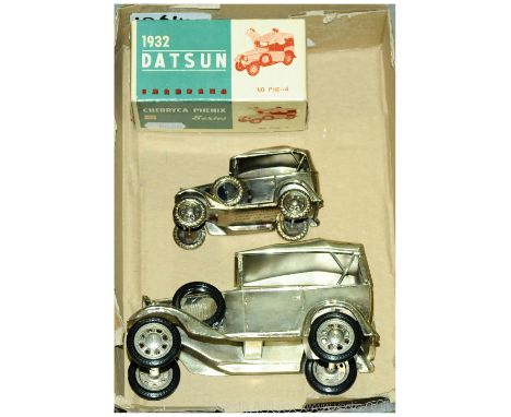 Japanese large scale cast metal Vintage Cars - scarce examples comprise (1) approximately 1/25th scale model of what is belie