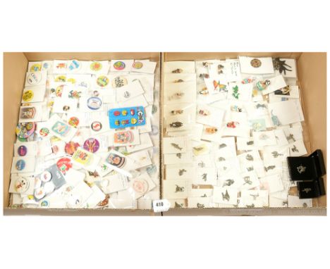 Large quantity of vintage and modern plastic, enamel, metal and Fimo pin badges and patches, including Comic Relief, Kidney R