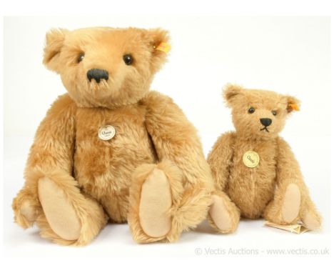 Steiff pair of teddy bears: (1) Classic 1903 Mr Cinnamon teddy bear replica, yellow tag 000201, chest tag, slight tobacco odo