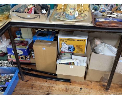 Large collection of games, dolls, model vehicles, chess sets, Mamod traction engine, swords, etc.