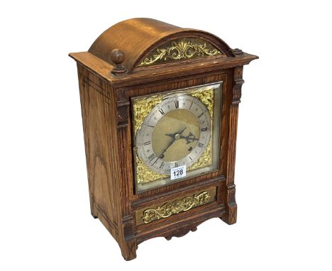 Victorian oak mantel clock, 38cm high.
