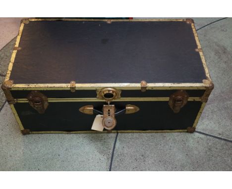 Good quality vintage travel trunk 
