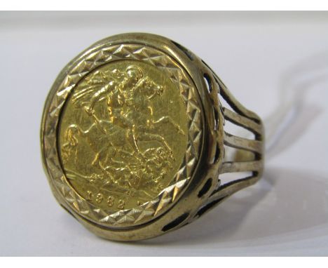 HALF SOVEREIGN RING, 1982 Elizabeth II half sovereign, mounted in 9ct gold ring, size X, total weight 8.6 grams 