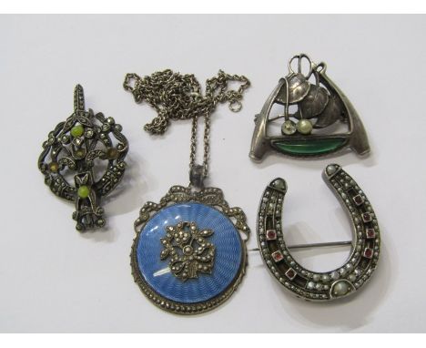 SELECTION OF SILVER ITEMS including enamelled marcasite set pendant, silver chain, horse shoe brooch and Art Nouveau brooch m