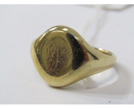 9ct GOLD SIGNET RING, size S/T, 8 grams 